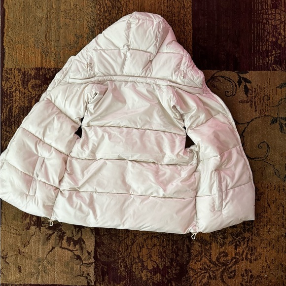 Gap women’s recycled puffer vest - Picture 6 of 9